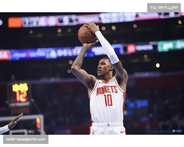 小贾巴里史密斯22分10篮板 火箭年轻前锋持续成长